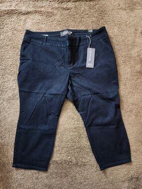 torrid Dark Indigo Cropped Straight Jeans